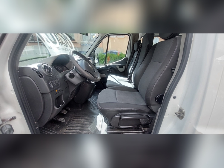 Renault Master comi 9 plazas foto 15